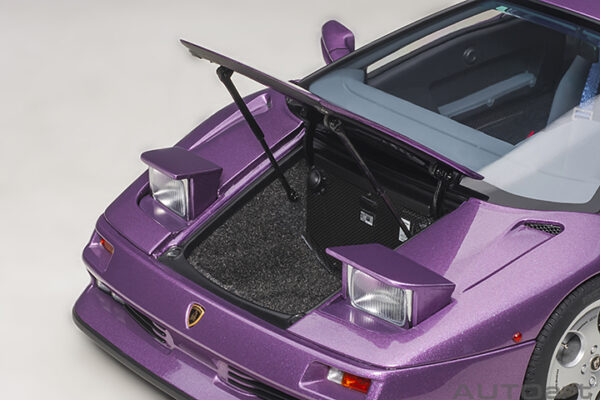 AUTOart Lamborghini Diablo SE30 1993 (viola SE30:met. purple)