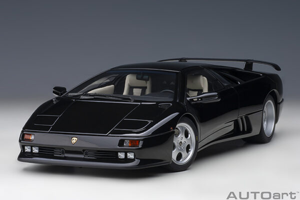 AUTOart Lamborghini Diablo SE30 1993 (deep black metallic)