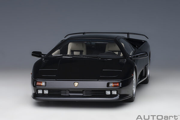 AUTOart Lamborghini Diablo SE30 1993 (deep black metallic)