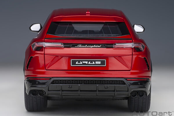 AUTOart Lamborghini Urus 2018 (rosso efesto:pearl red)