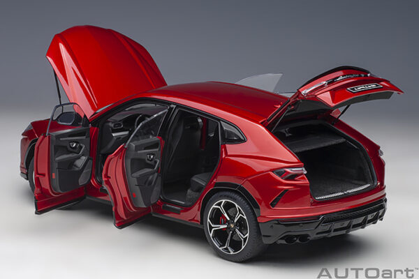 AUTOart Lamborghini Urus 2018 (rosso efesto:pearl red)