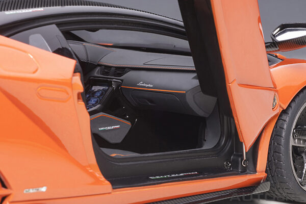 AUTOart Lamborghini Centenario 2016 (arancio argos:pearl orange)