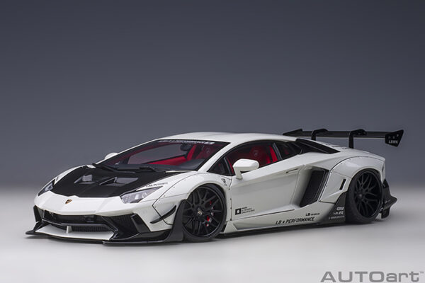 AUTOart Liberty Walk LB-Works Lamborghini Aventador Limited