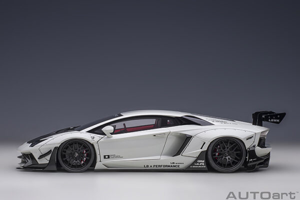AUTOart Liberty Walk LB-Works Lamborghini Aventador Limited