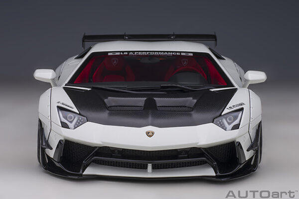 AUTOart Liberty Walk LB-Works Lamborghini Aventador Limited