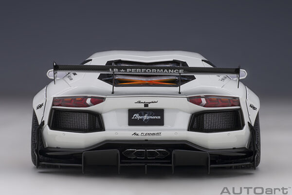 AUTOart Liberty Walk LB-Works Lamborghini Aventador Limited
