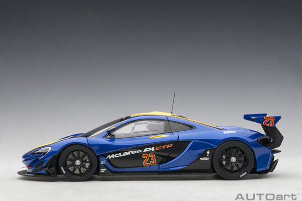 AUTOart McLaren P1 GTR (metallic blue:yellow stripes)