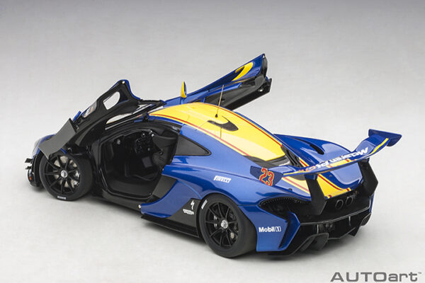 AUTOart McLaren P1 GTR (metallic blue:yellow stripes)