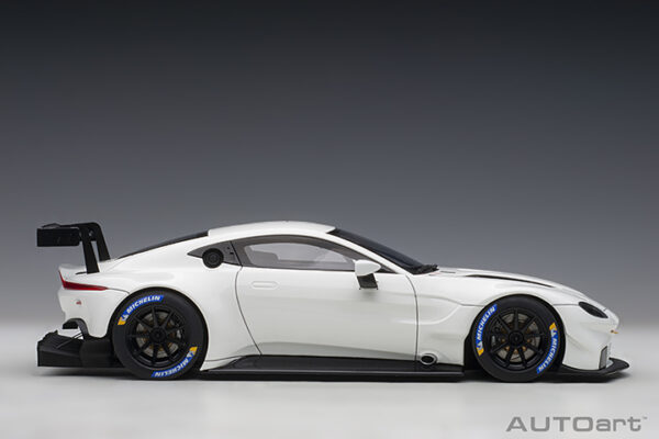 AUTOart Aston Martin Vantage GTE LE MANS Pro 2018 (white)