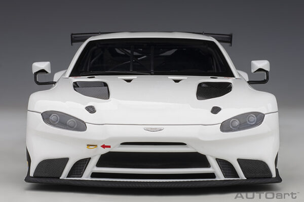 AUTOart Aston Martin Vantage GTE LE MANS Pro 2018 (white)