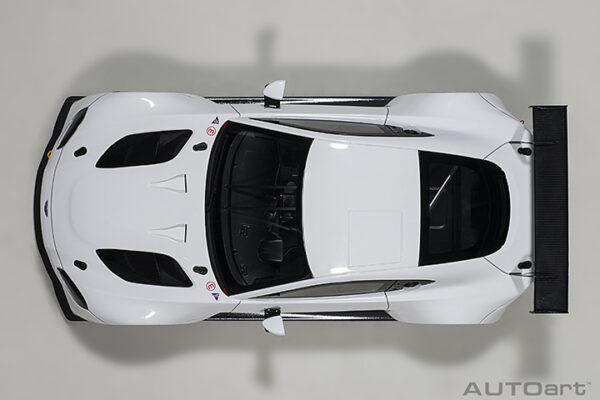 AUTOart Aston Martin Vantage GTE LE MANS Pro 2018 (white)