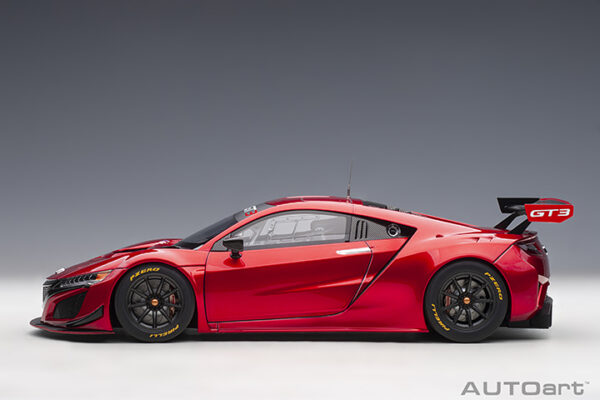 AUTOart HONDA NSX GT3 2018 (hyper red)