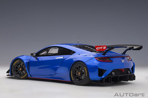 AUTOart HONDA NSX GT3 2018 (hyper blue)