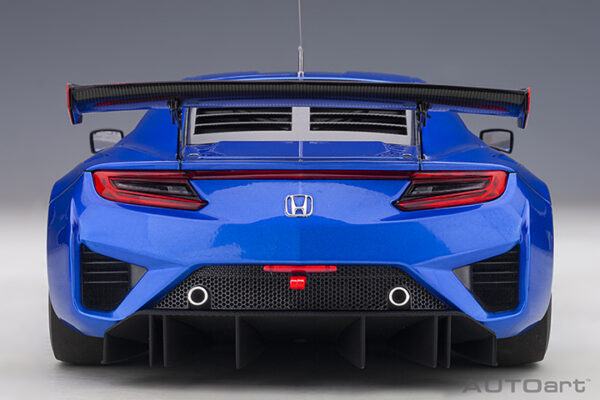 AUTOart HONDA NSX GT3 2018 (hyper blue)