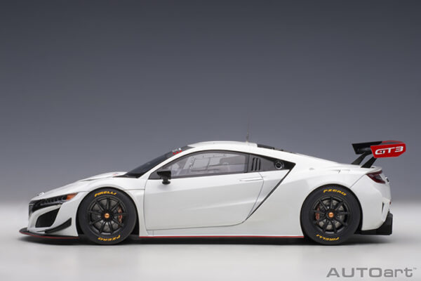 AUTOart HONDA NSX GT3 2018 (white)