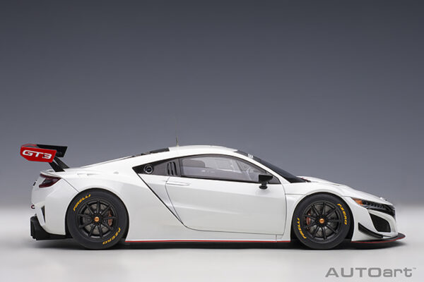 AUTOart HONDA NSX GT3 2018 (white)