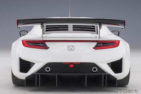 AUTOart HONDA NSX GT3 2018 (white)