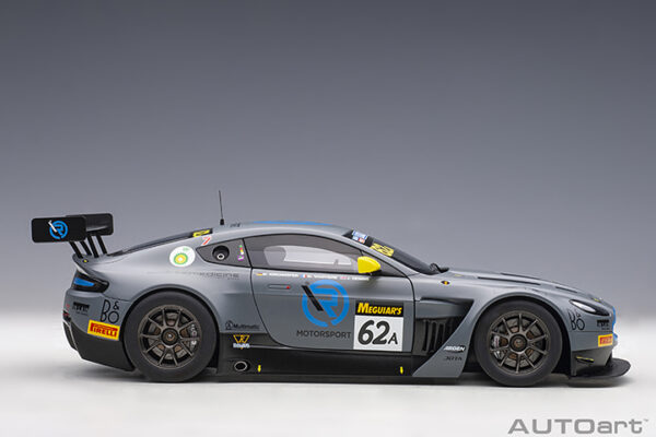 AUTOart Aston Martin Vantage GT3 Team R-Motorsport Bathurst #62A