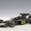 AUTOart Lotus 72  E 1973 Fittipaldi #1 (composite model:no openings)