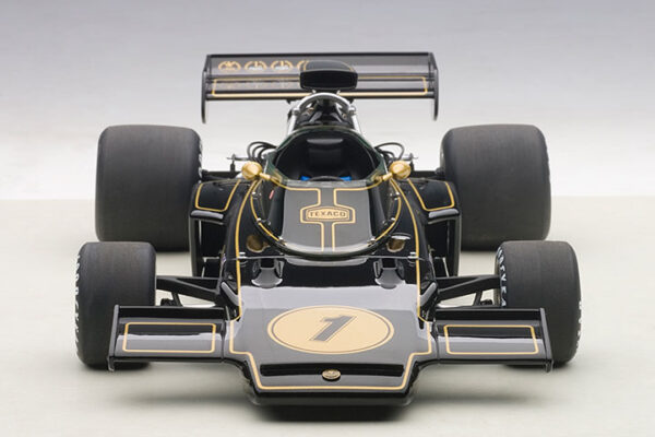 AUTOart Lotus 72  E 1973 Fittipaldi #1 (composite model:no openings)