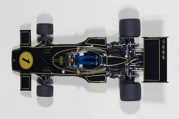 AUTOart Lotus 72  E 1973 Fittipaldi #1 (composite model:no openings)