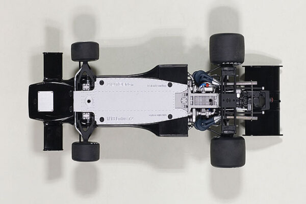 AUTOart Lotus 72  E 1973 Fittipaldi #1 (composite model:no openings)