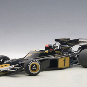 AUTOart Lotus 72  E 1973 Fittipaldi #1 (with driver figurine fitted)