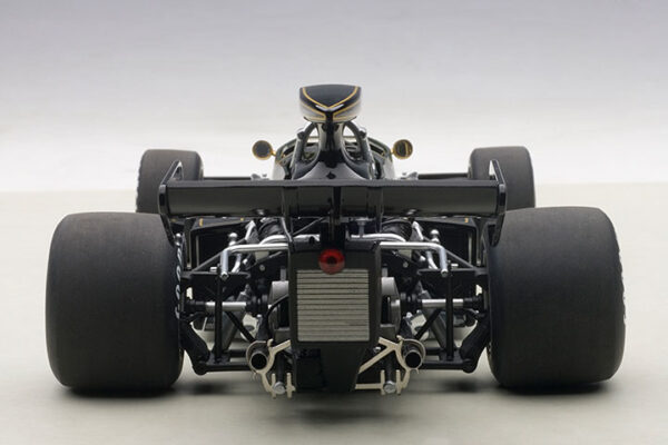 AUTOart Lotus 72  E 1973 Peterson #2 (composite  model/no openings)