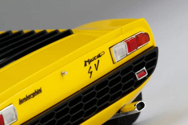 Amalgam Lamborghini Miura P400 SV Giallo Miura 1:18 – Bild 10