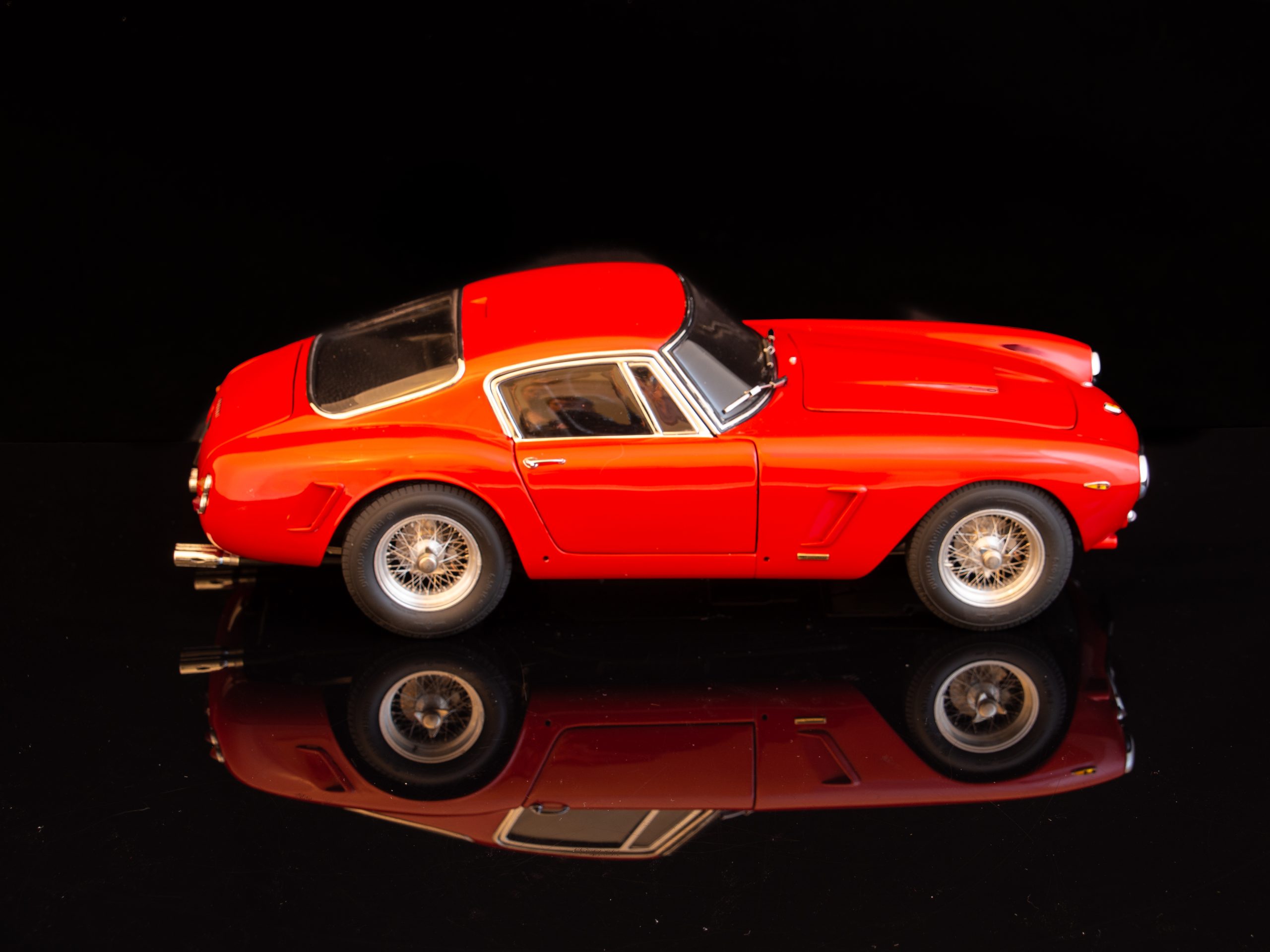 CMC Ferrari 250 GT SWB Competizione, 1961 - 1/18 – Bild 2