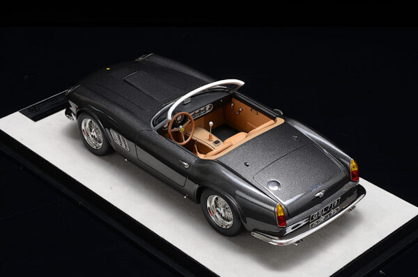 Modelcars24 Ferrari 250 California Lautenschläger Limited Edition one of 30 – Bild 3
