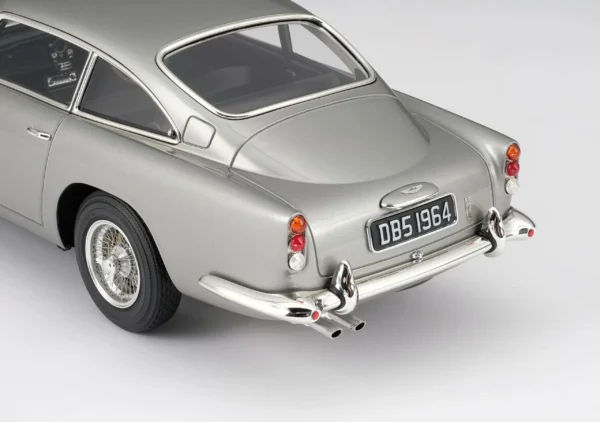 Amalgam Aston Martin DB5 Vantage 1:18 – Bild 7