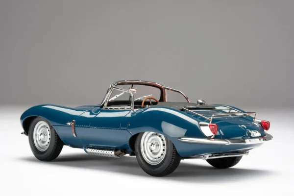 Amalgam Jaguar XKSS 1:18 – Bild 10