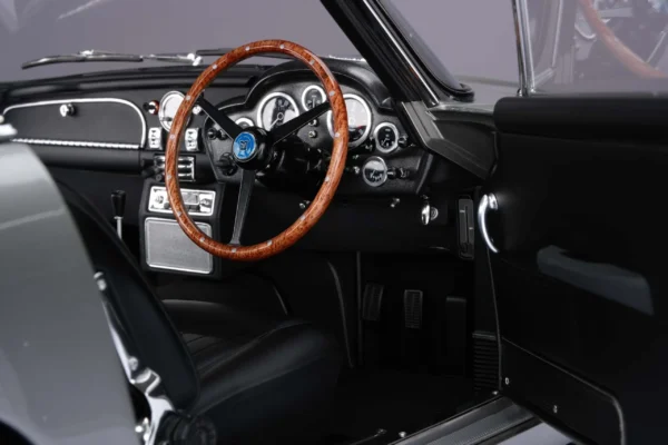 Amalgam Aston Martin DB5 Vantage 1:8 – Bild 12