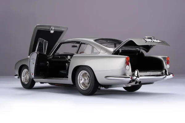 Amalgam Aston Martin DB5 Vantage 1:8 – Bild 8
