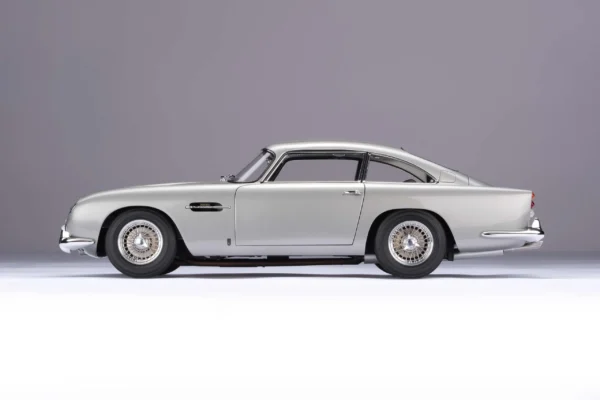 Amalgam Aston Martin DB5 Vantage 1:8 – Bild 5