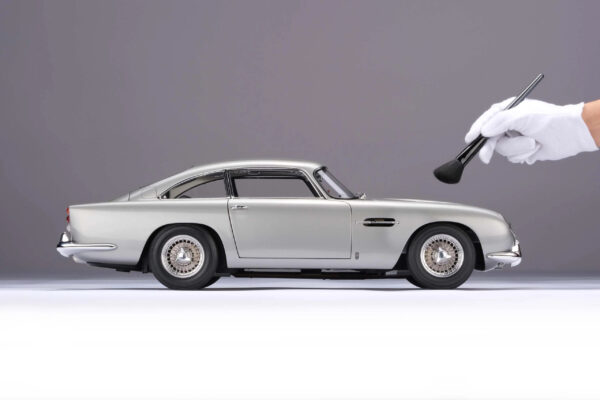 Amalgam Aston Martin DB5 Vantage 1:8