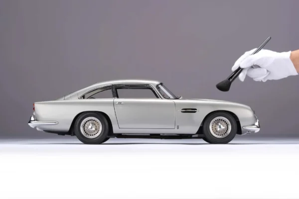 Amalgam Aston Martin DB5 Vantage 1:8 – Bild 4