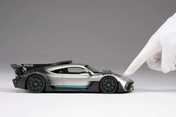 Amalgam Mercedes AMG One – Bild 2