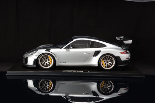Porsche GT2 RS 1:8 Ihr Porsche als Modell – Bild 15