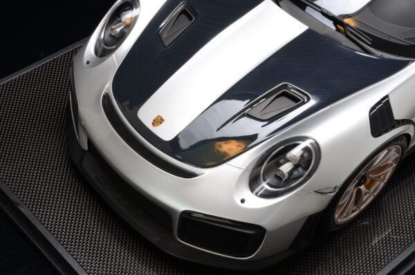 Porsche GT2 RS 1:8 Ihr Porsche als Modell – Bild 5