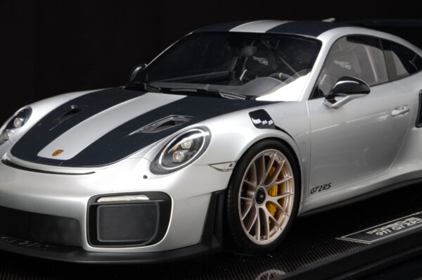 Porsche GT2 RS 1:8 Ihr Porsche als Modell – Bild 2