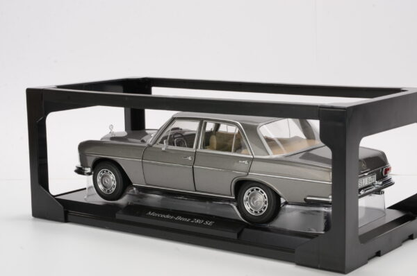 Norev Mercedes 280 SE W107 Anthrazitgrau – Bild 2
