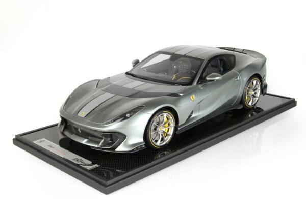 BBR Ferrari 812 Competizione 1:12 silber one of 49 – Bild 6