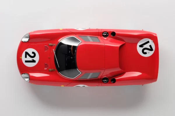 Amalgam Ferrari 250 LM Winner 24 Hours of Le Mans 1965 #21 driven by M.GREGORY/J.RINDT 1:18 – Bild 12