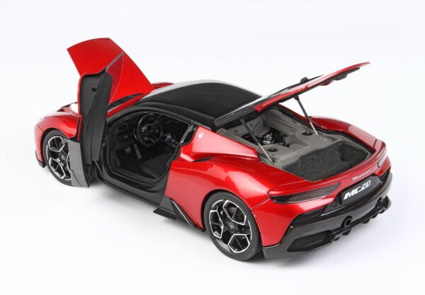 BBR Maserati MC20 Red Vincente special pack mit Vitrine – Bild 5