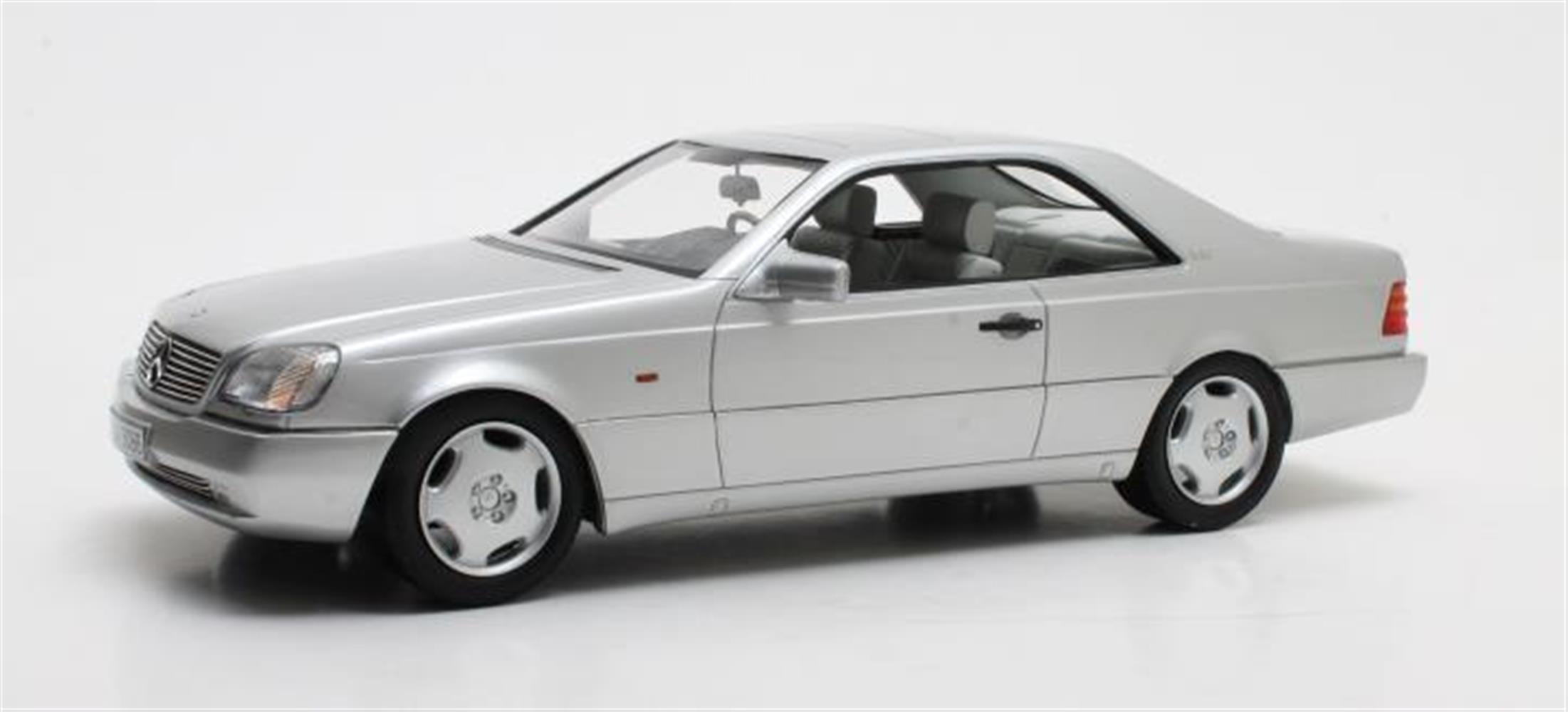 Cult Scale MB 600SEC C140 silver 1992