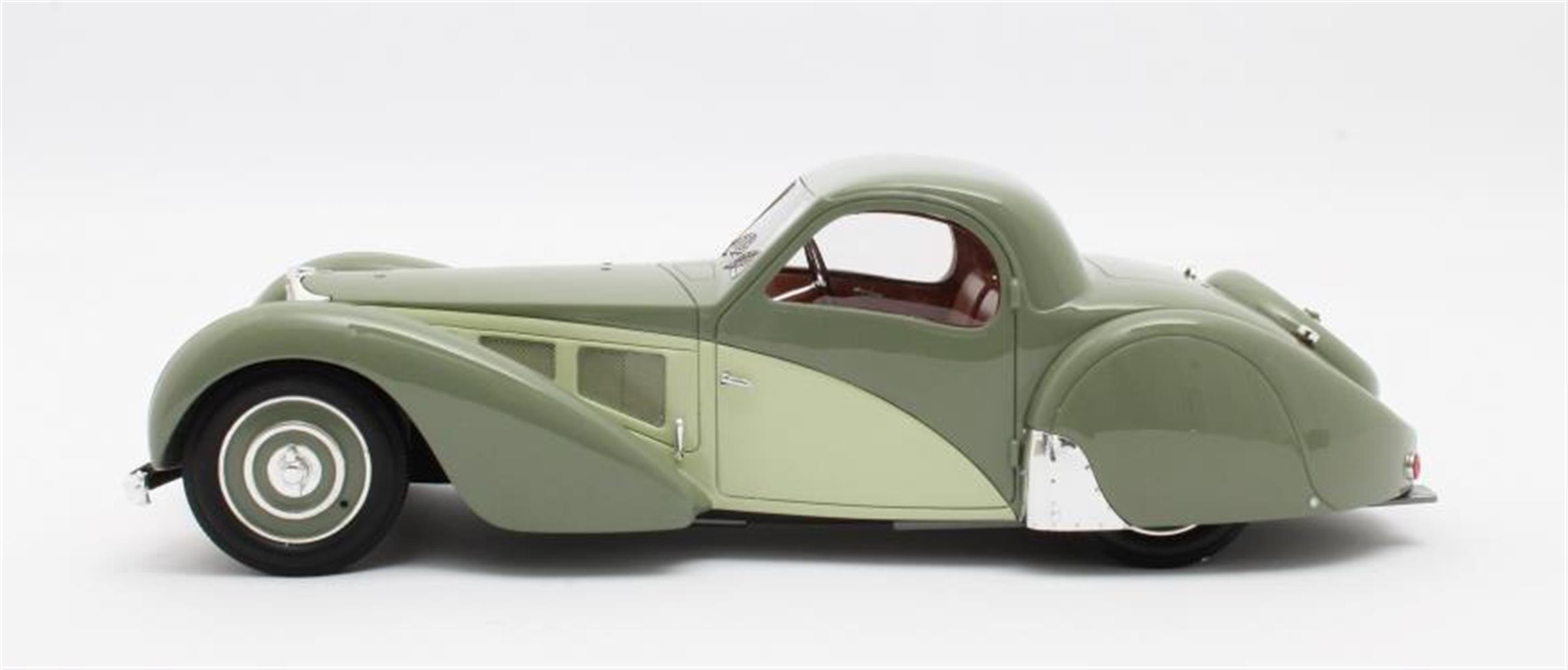 Matrix Bugatti T57SC Atalante green 1937 – Bild 3