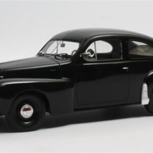 Cult Scale Volvo PV444 black 1952