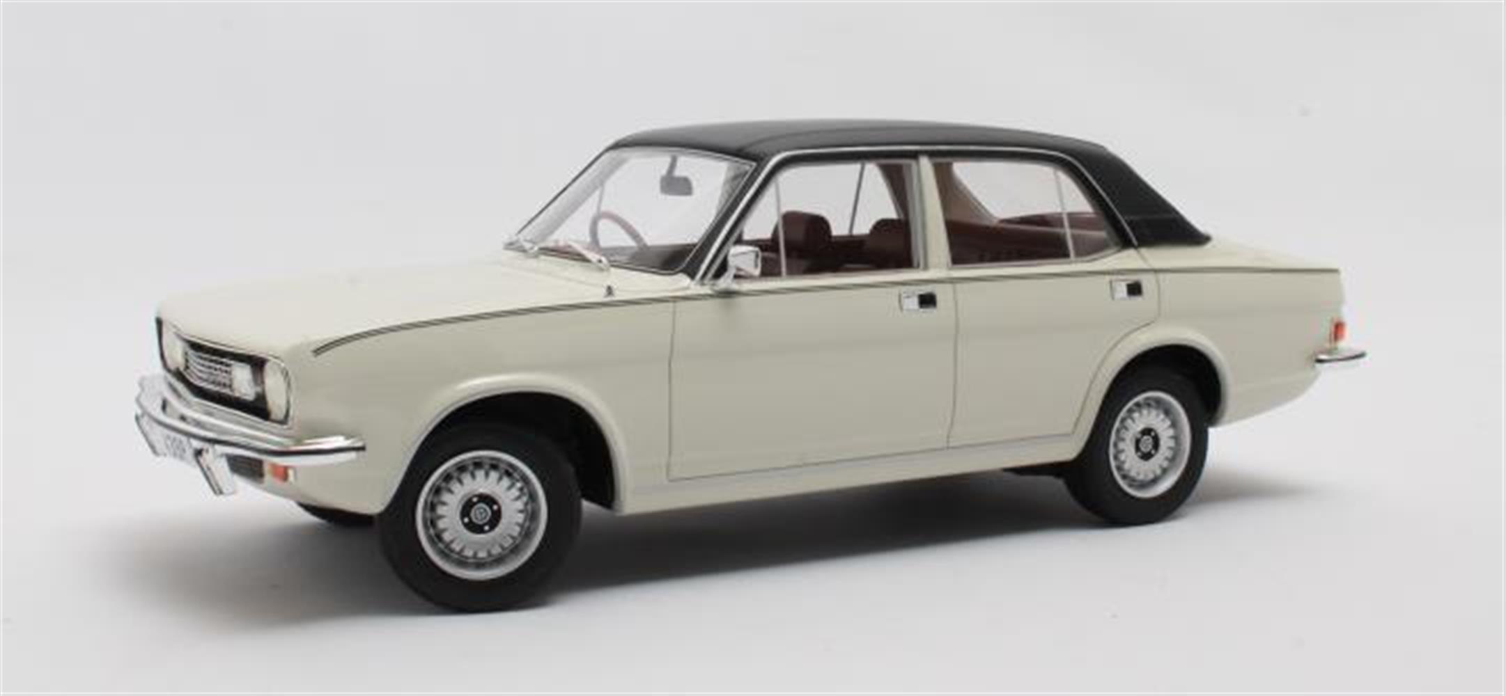 Cult Scale Morris Marina Saloon white 76-78